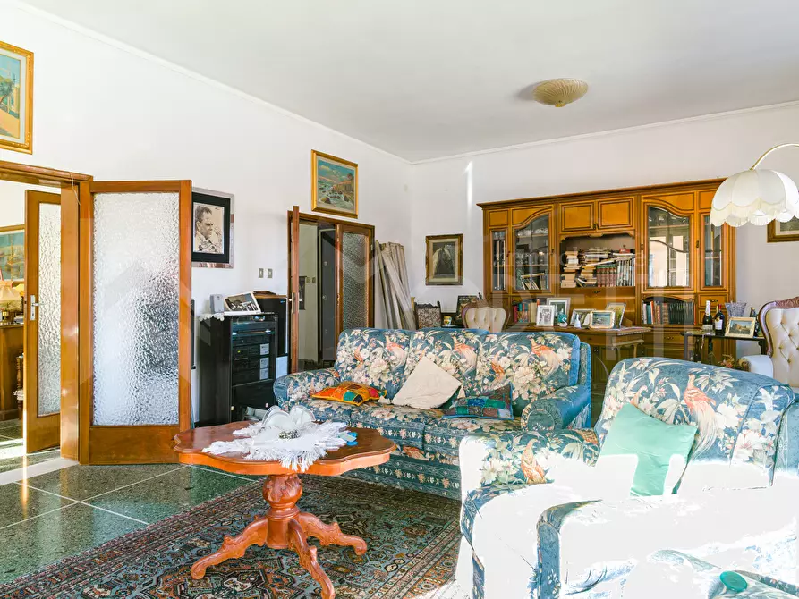 Immagine 7 di Pentalocale in vendita  in Viale Fabbricotti a Livorno