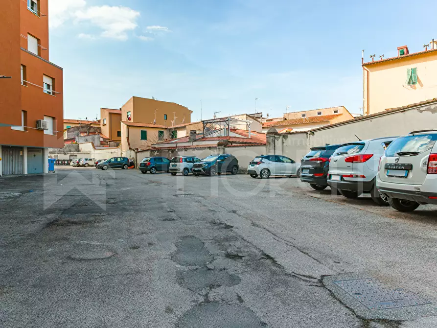 Immagine 47 di Quadrilocale in vendita  in Via del Vigna a Livorno