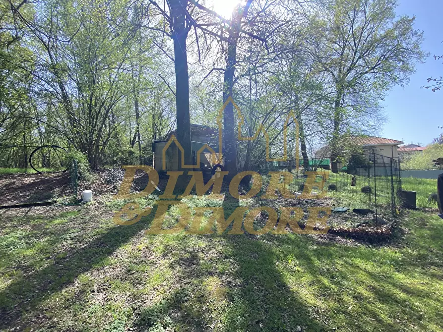 Immagine 15 di Showroom in vendita  a Castelletto Sopra Ticino