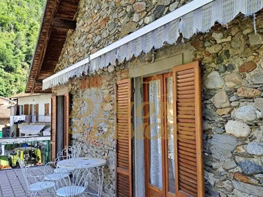 Immagine 45 di Rustico / casale in vendita  a Cannobio