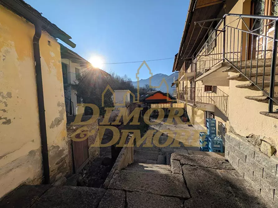 Immagine 5 di Casa indipendente in vendita  in via beura a Beura-Cardezza