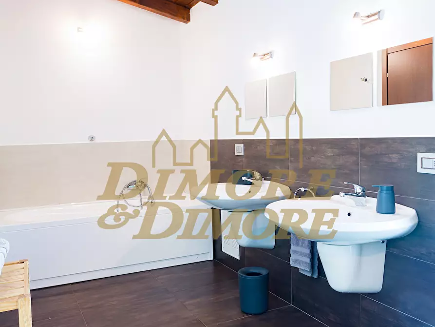 Immagine 14 di Villetta a schiera in vendita  a Luino