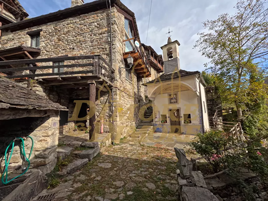 Immagine 11 di Casa indipendente in vendita  in Valleggia a Montescheno