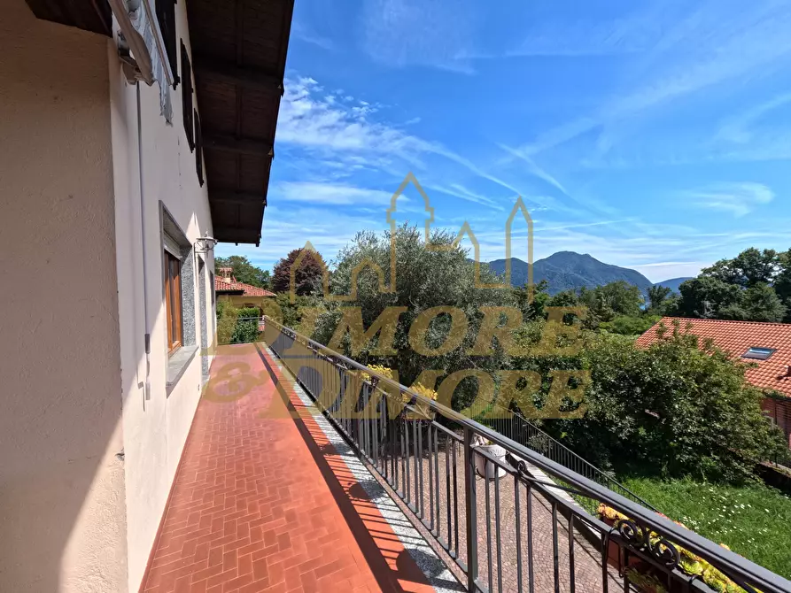 Immagine 18 di Villa in vendita  in Via Piemonte 29 a Arizzano