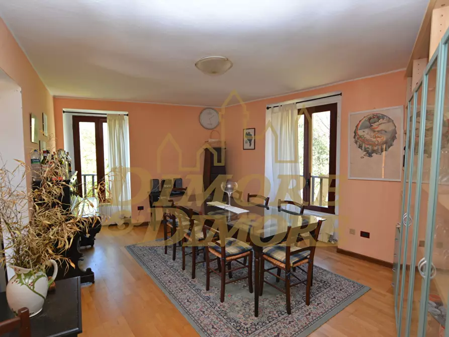 Immagine 1 di Villa in vendita  in Strada Provinciale per Miazzina 11 a Cambiasca