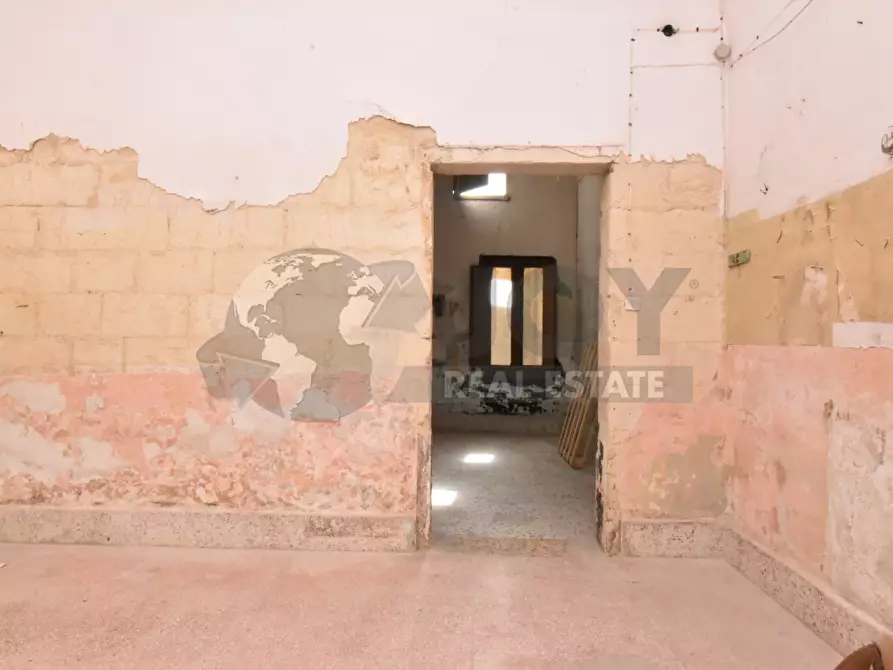 Immagine 13 di Palazzo in vendita  in Via Gorizia 35 a Lecce