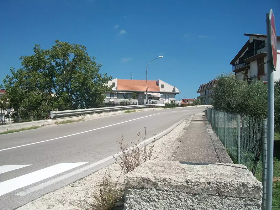 Immagine 5 di Terreno industriale in vendita  in VIA DEI PICENI a Castel Frentano