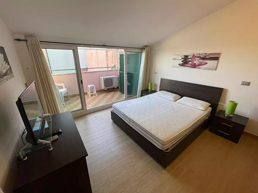 Immagine 17 di Bilocale in vendita  in Centro a Alassio