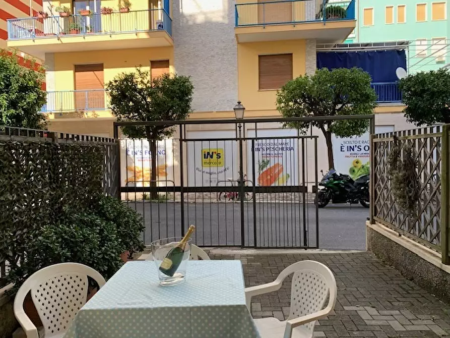 Immagine 17 di Appartamento in affitto  in Via San Vincenzo Ferrerii a Alassio