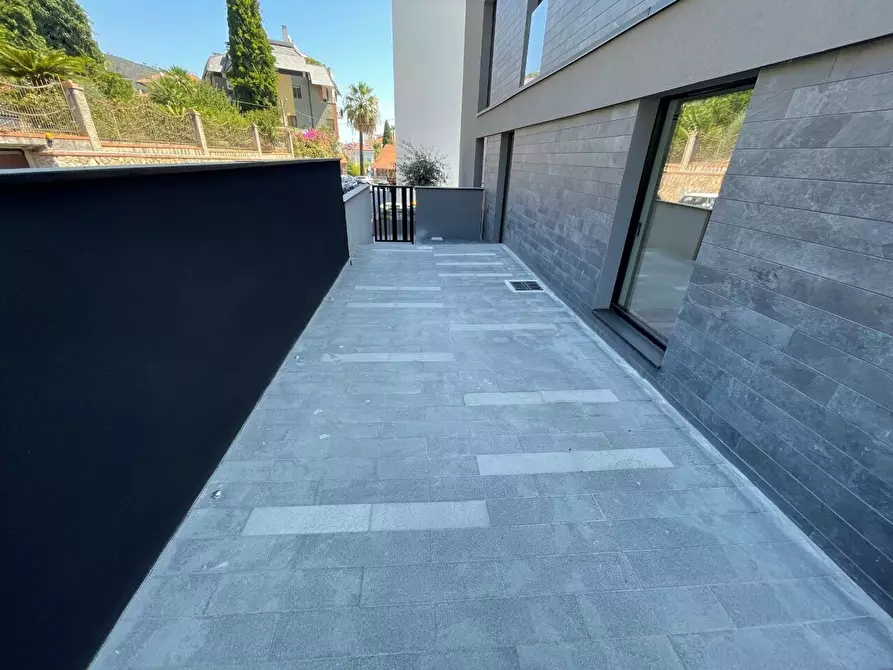 Immagine 17 di Trilocale in vendita  in Via Adelasia a Alassio