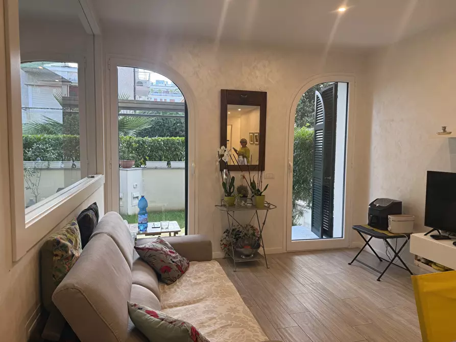 Immagine 9 di Bilocale in affitto  in Via Roma a Alassio