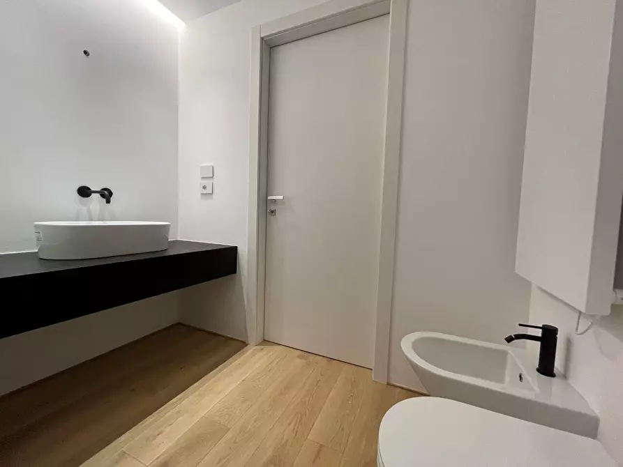 Immagine 7 di Trilocale in vendita  in Via Adelasia a Alassio