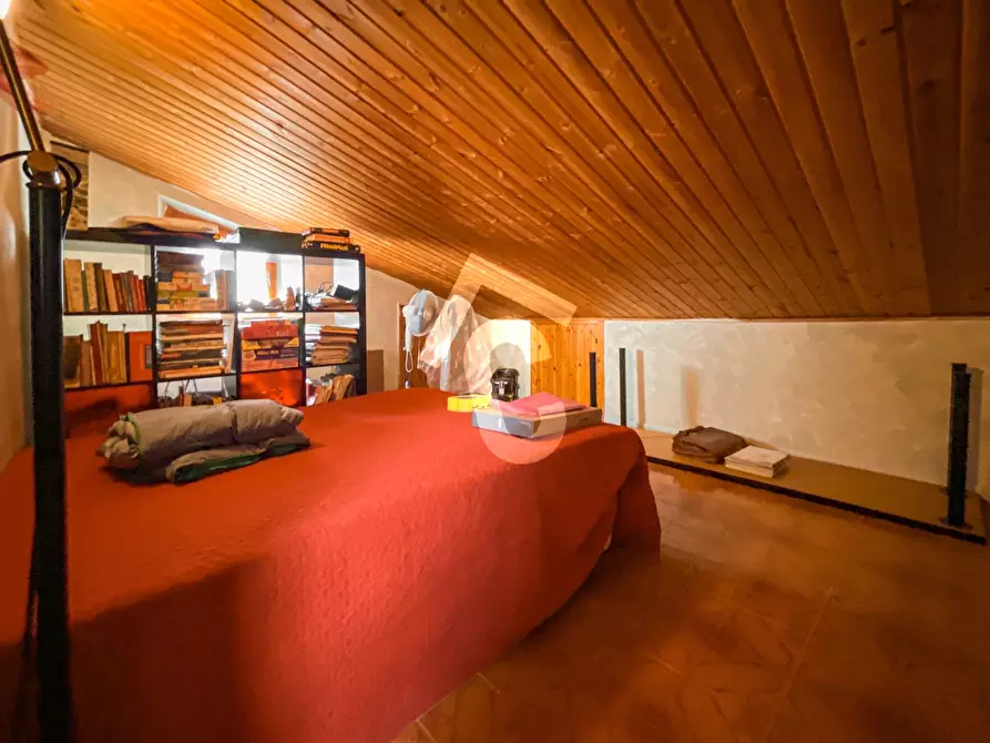 Immagine 24 di Quadrilocale in vendita  a Montecarotto