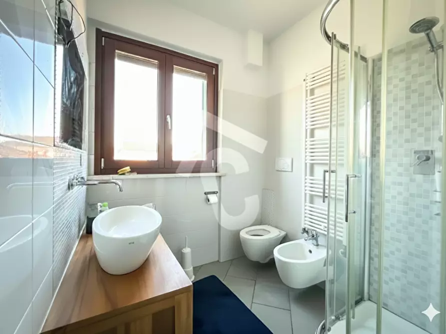 Immagine 12 di Bilocale in vendita  a Maiolati Spontini