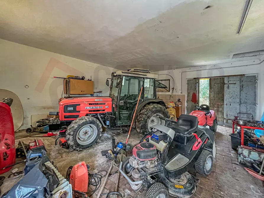 Immagine 25 di Rustico / casale in vendita  a Maiolati Spontini