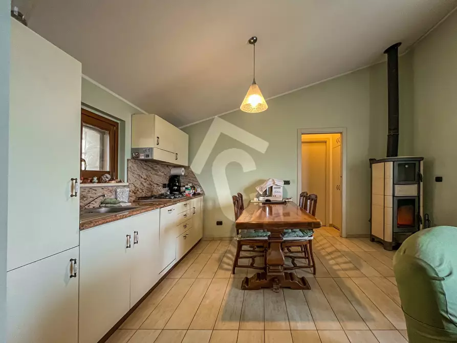 Immagine 34 di Rustico / casale in vendita  a Rosora