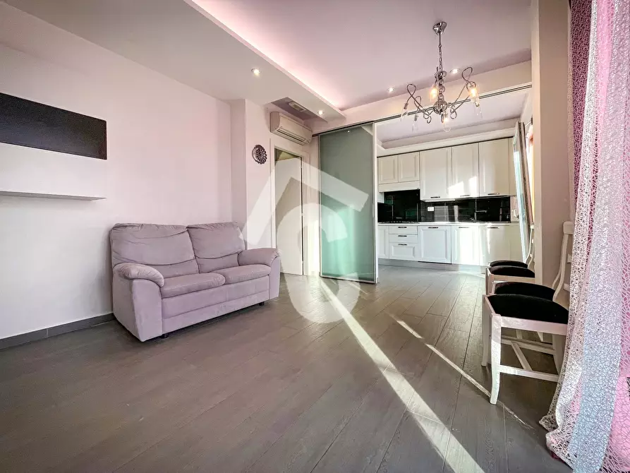 Immagine 5 di Appartamento in vendita  a Castelbellino