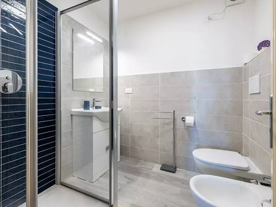 Immagine 14 di Trilocale in affitto  in Piazza Vittorio Emanuele II 5 a Finale Ligure