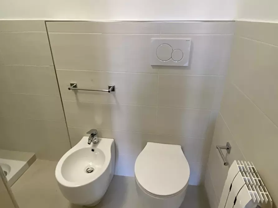 Immagine 11 di Monolocale in affitto  in Piazza Vittorio Emanuele II 5 a Finale Ligure