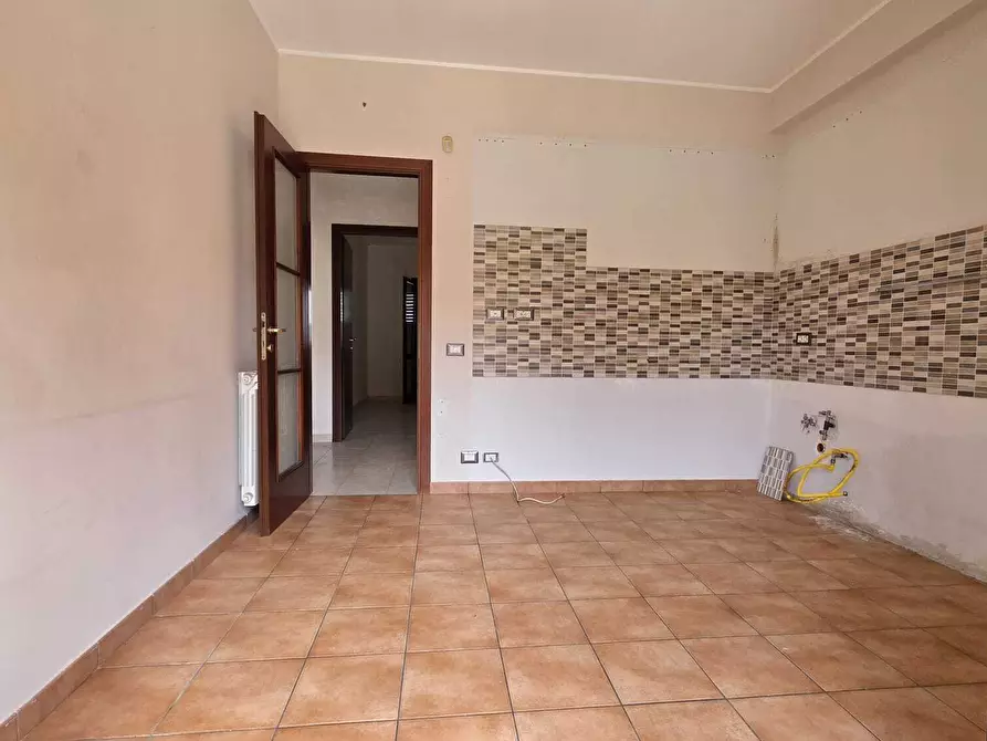 Immagine 13 di Appartamento in vendita  a Tremestieri Etneo