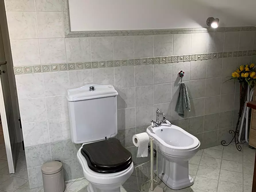 Immagine 17 di Villa in vendita  a Mascalucia