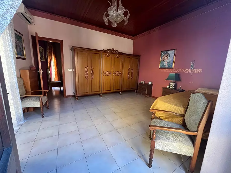 Immagine 23 di Appartamento in vendita  in Via Roma 6 a Gravina Di Catania