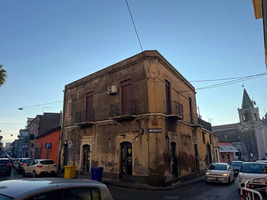 Immagine 35 di Casa indipendente in vendita  in Via Roma 6 a Gravina Di Catania