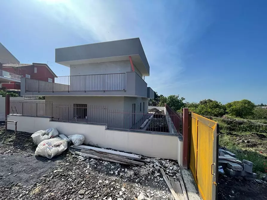 Immagine 1 di Villa in vendita  a Pedara