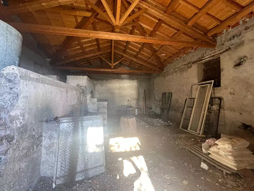 Immagine 24 di Villa in vendita  a Zafferana Etnea