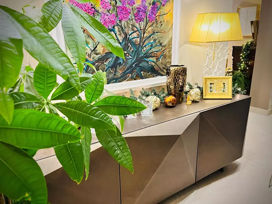 Immagine 9 di Villa in vendita  a Nicolosi