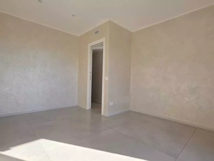 Immagine 17 di Villa in vendita  a Pedara