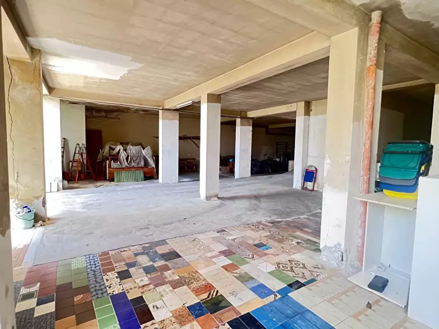 Immagine 9 di Capannone industriale in vendita  a Gravina Di Catania