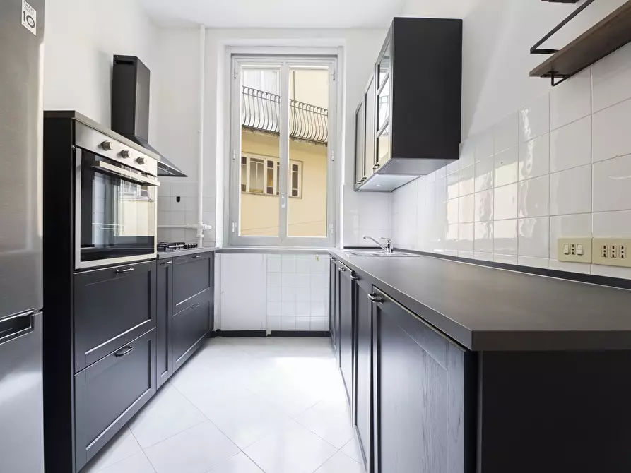 Immagine 1 di Appartamento in vendita  in Corso Magenta a Genova