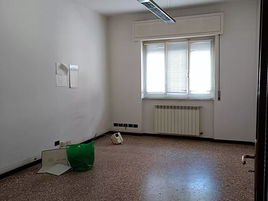 Immagine 35 di Appartamento in vendita  in Via Ruggero Leoncavallo 6 a Albissola Marina