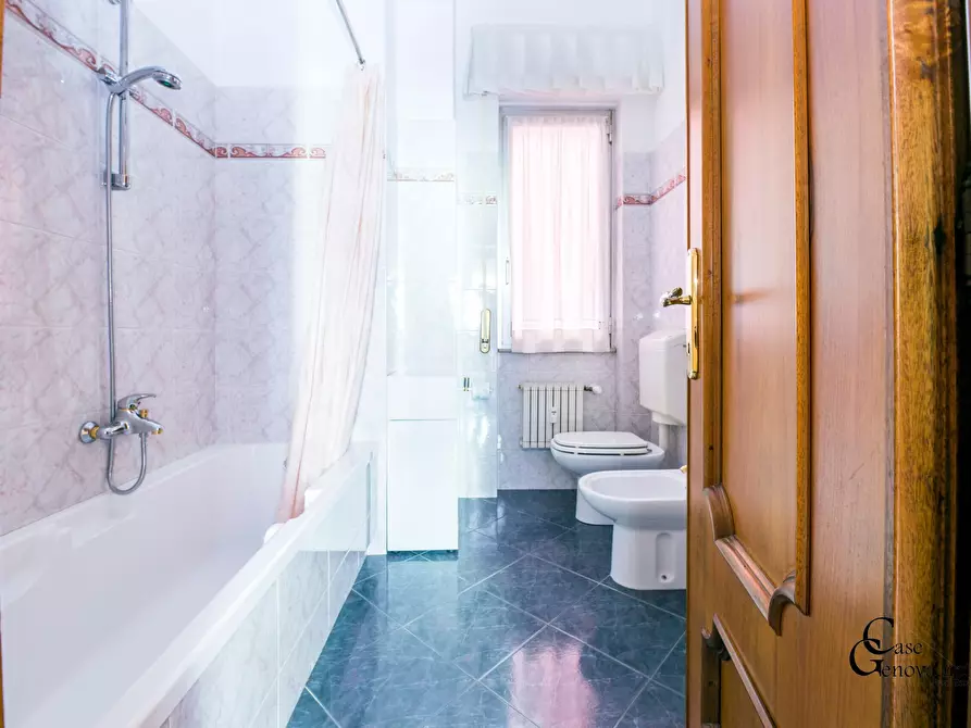 Immagine 15 di Appartamento in vendita  in Via Ginestrato 3E a Genova
