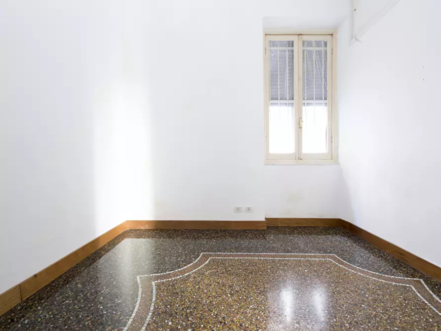 Immagine 21 di Appartamento in vendita  in Via Tortosa a Genova