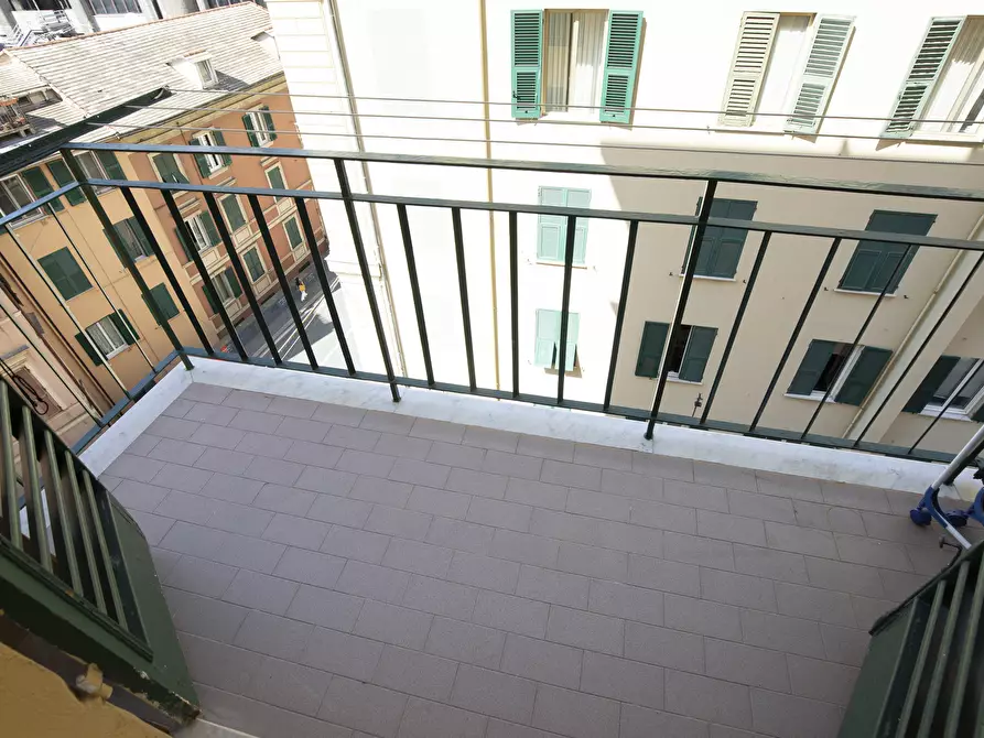 Immagine 34 di Ufficio in vendita  in Via Fieschi a Genova