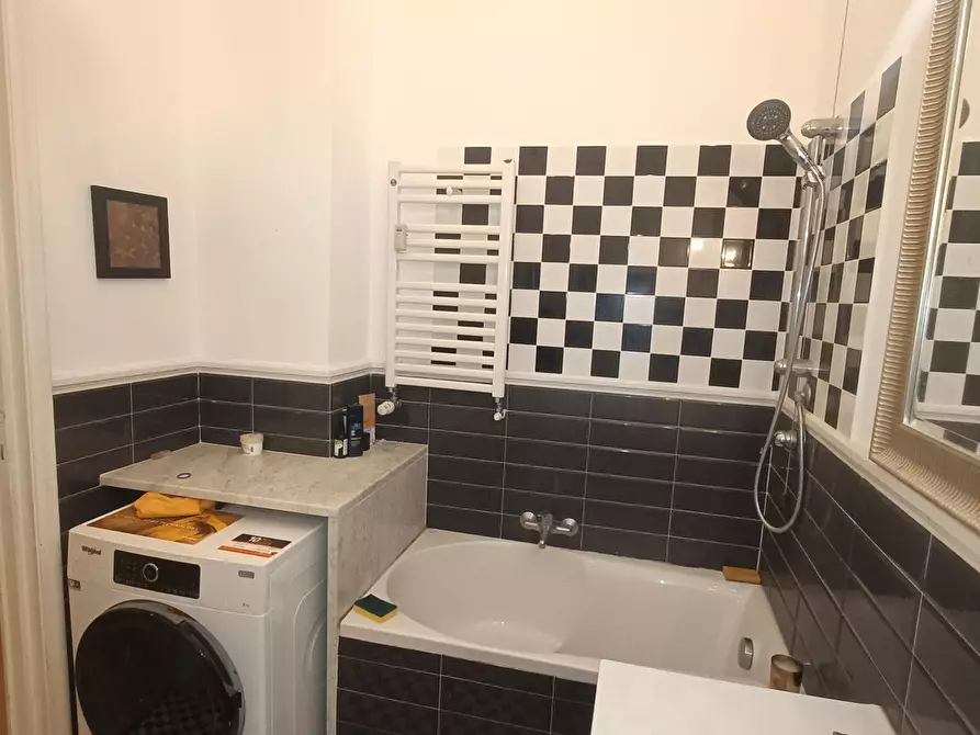 Immagine 53 di Appartamento in vendita  in Via Nizza 8 a Genova
