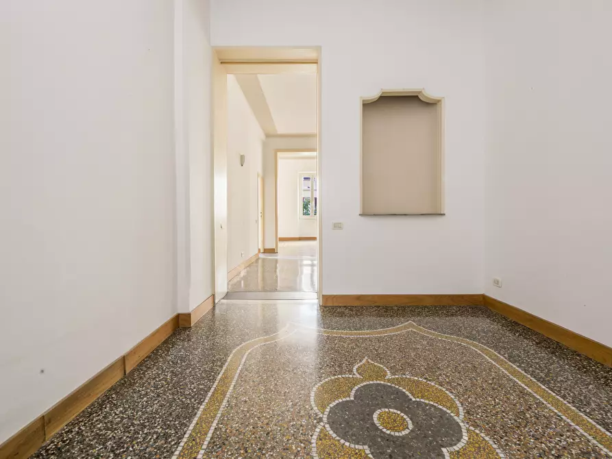 Immagine 4 di Appartamento in vendita  in Via Tortosa a Genova