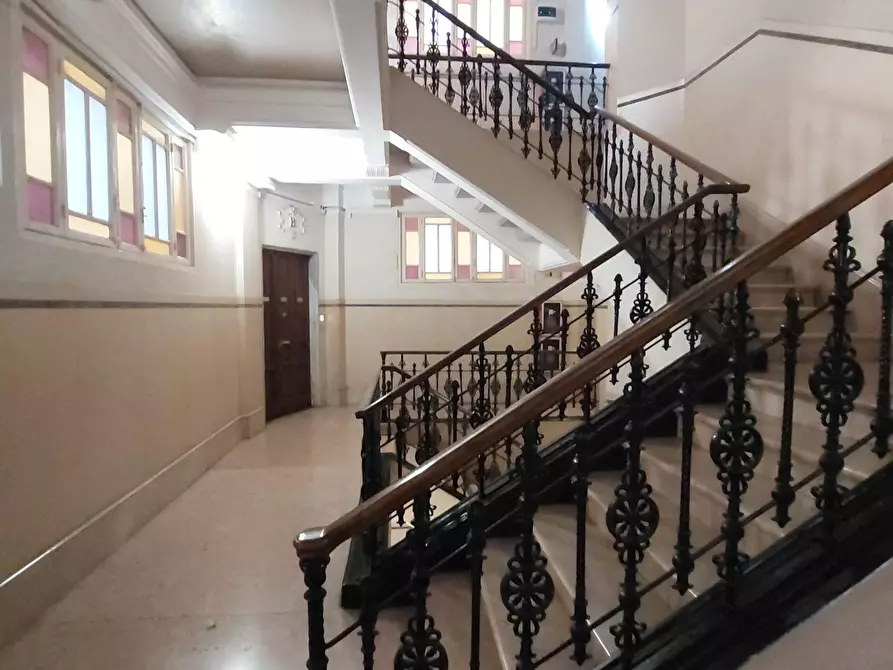 Immagine 21 di Trilocale in vendita  in Corso Magenta a Genova