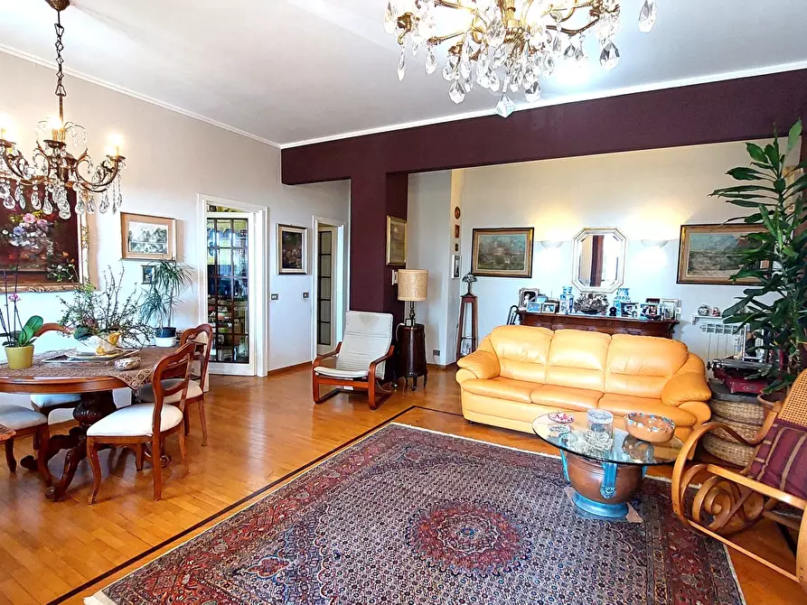 Immagine 32 di Trilocale in vendita  in Via Domenico Chiodo 25 a Genova