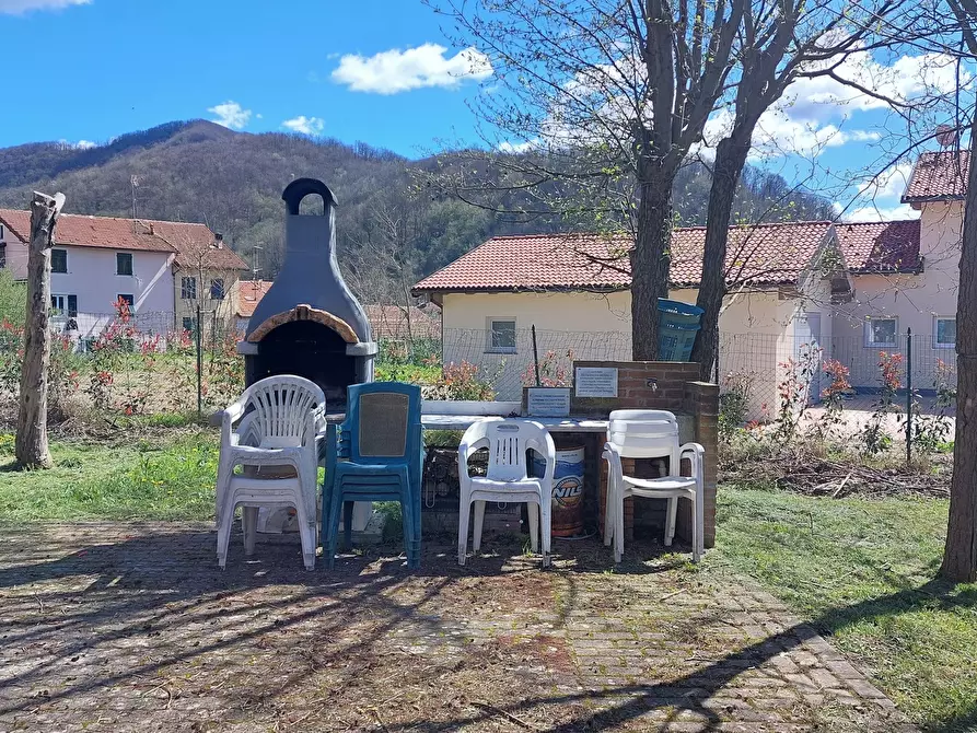 Immagine 57 di Trilocale in vendita  in Piazza Eugenio Marchese a Busalla