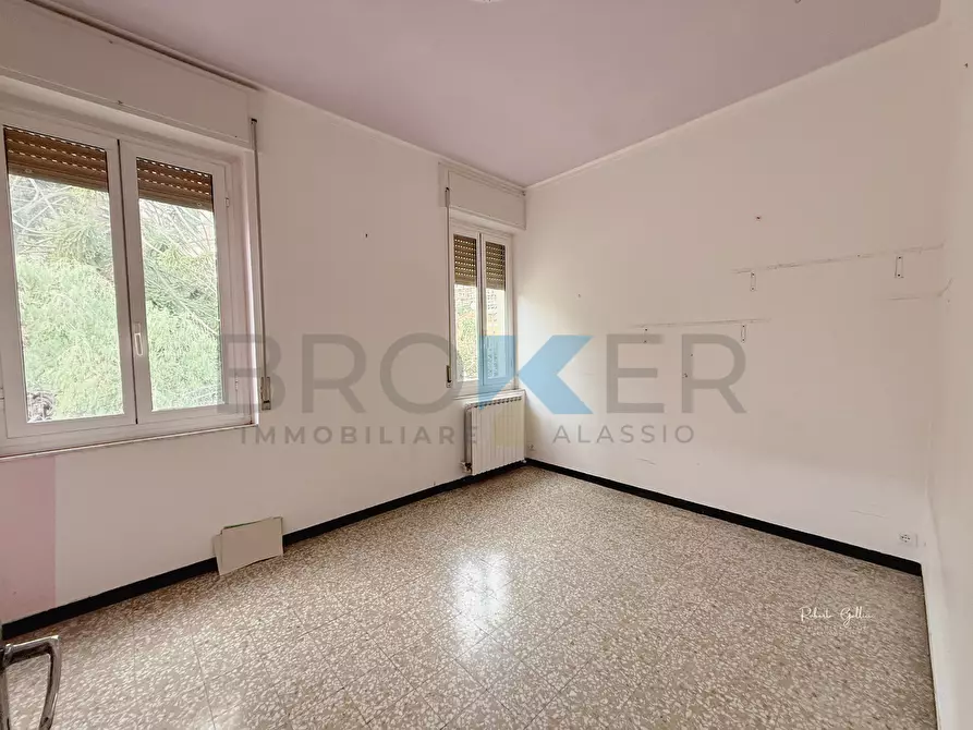 Immagine 20 di Quadrilocale in vendita  in Via Michelangelo 8 a Alassio