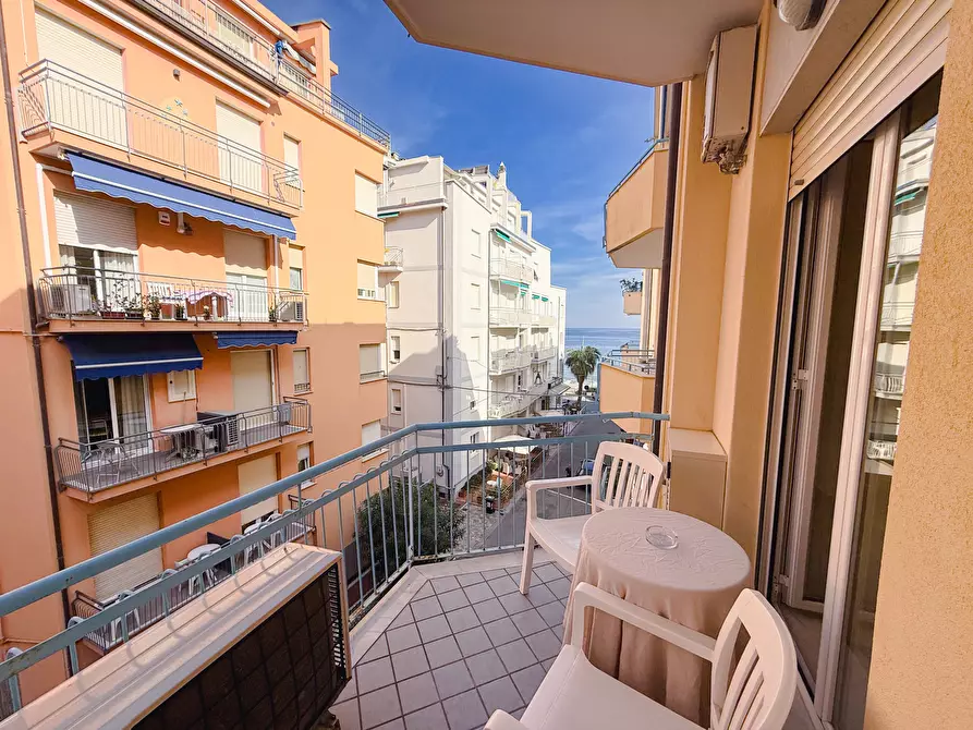 Immagine 14 di Bilocale in vendita  in Via Roma 48 a Alassio