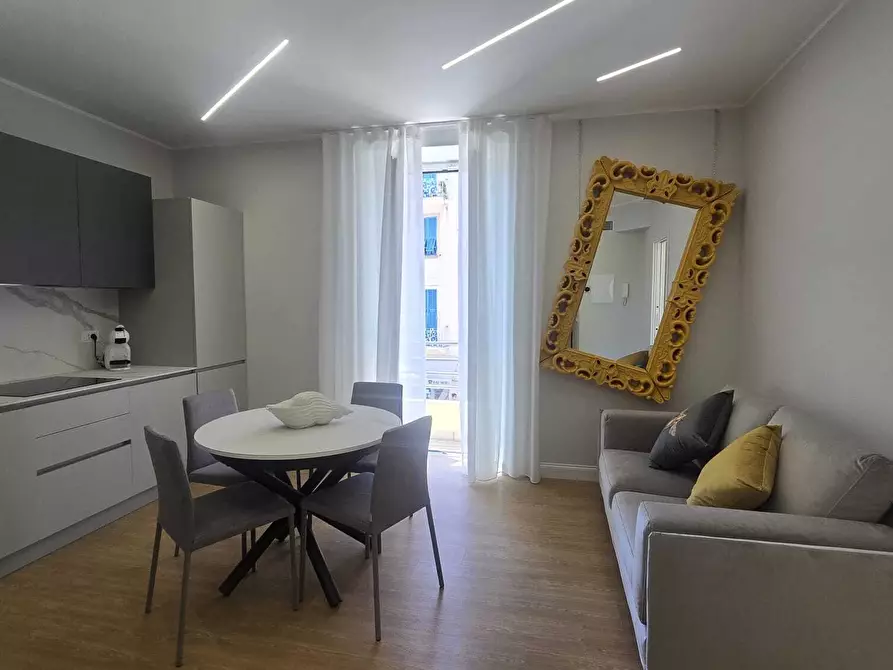 Immagine 4 di Trilocale in vendita  in Corso Dante Alighieri 198 a Alassio