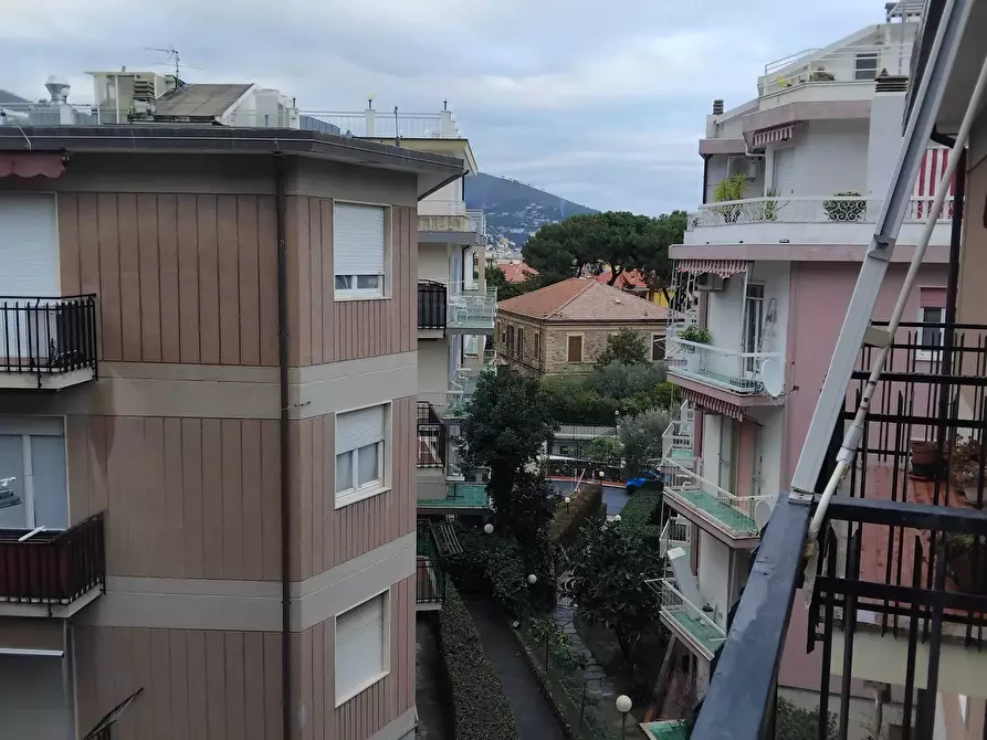 Immagine 19 di Bilocale in affitto  in Via Giotto 5 a Alassio