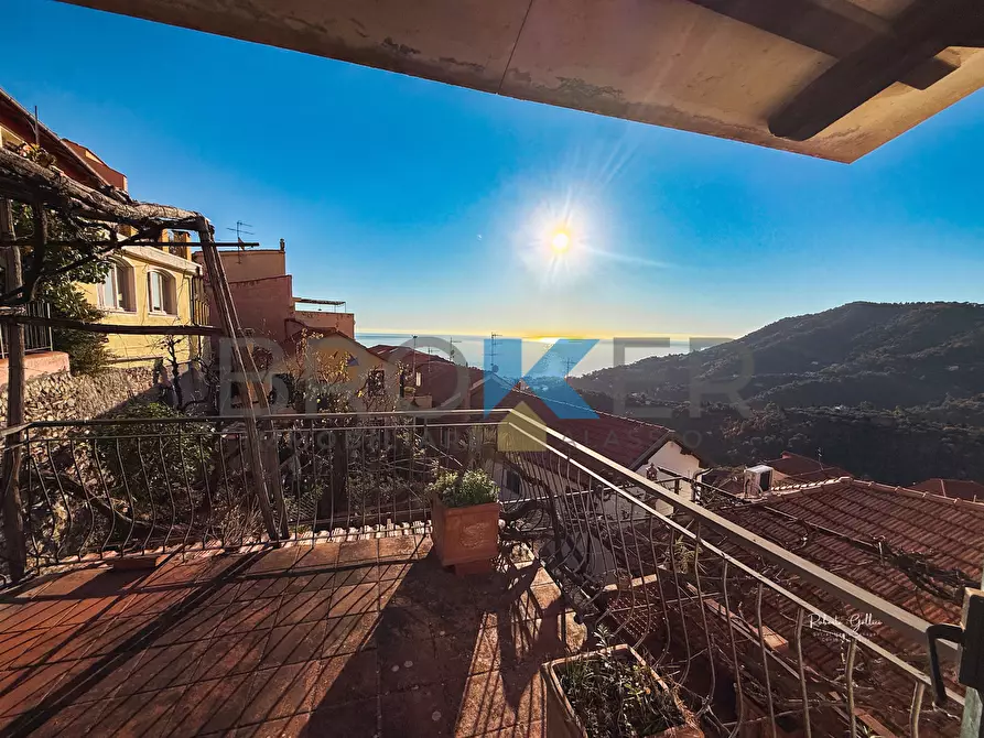 Immagine 5 di Terratetto in vendita  in Via Leon Pancaldo a Alassio