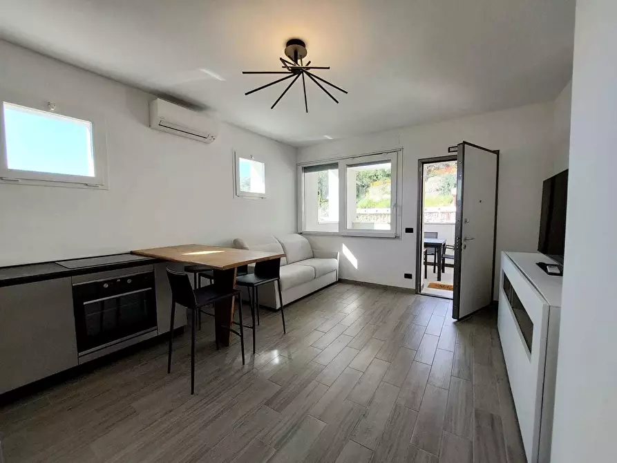 Immagine 22 di Quadrilocale in vendita  in Via Gerolamo Gastaldi 19 a Alassio