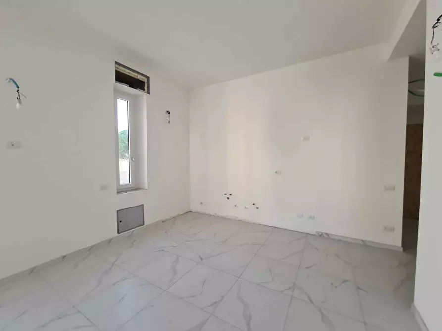 Immagine 19 di Trilocale in vendita  in Viale Hanbury a Alassio