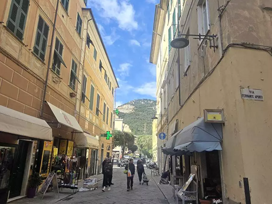 Immagine 30 di Trilocale in vendita  in Via Tommaso Pertica 52 a Finale Ligure